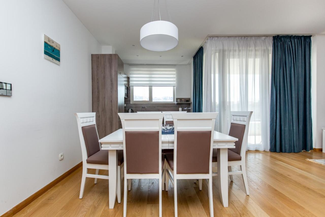 Apartments Lora In Apart-Hotel Budva Exterior photo